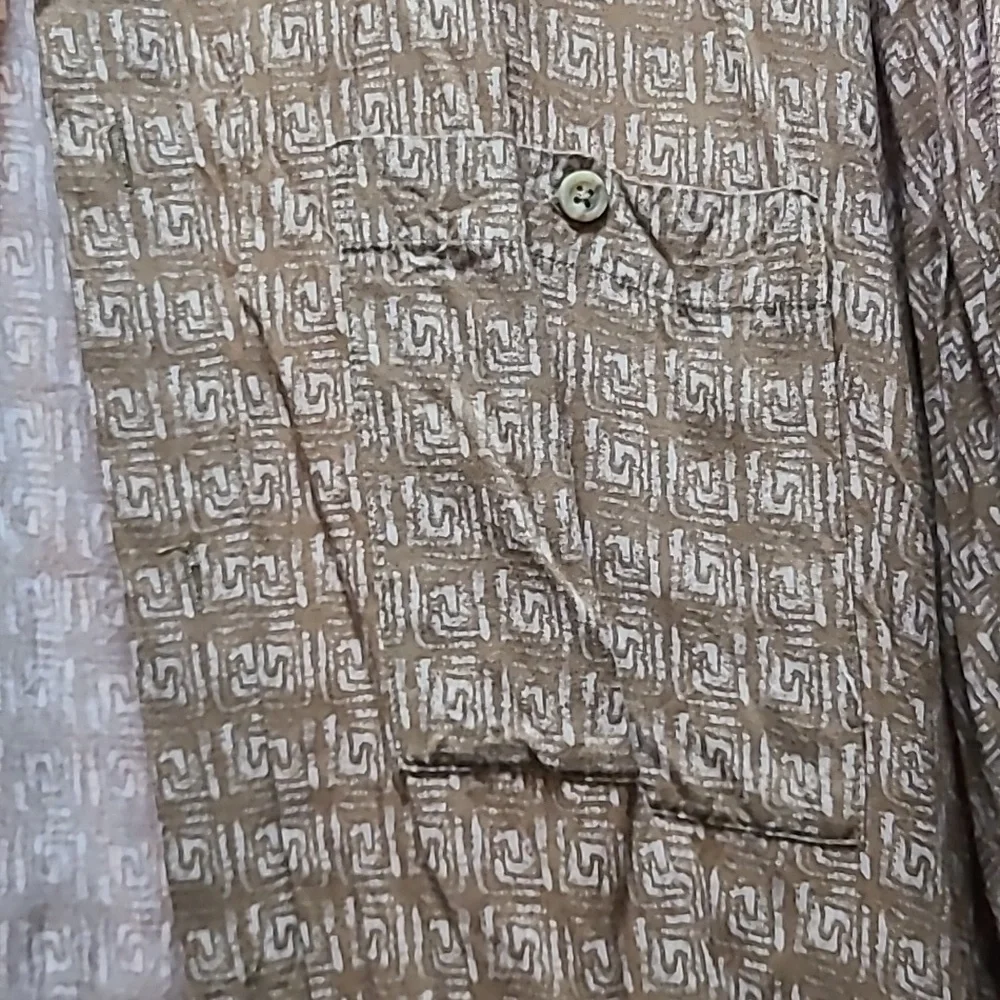 Men's Short Sleeve Button Down Shirt - Picture 3 of 6